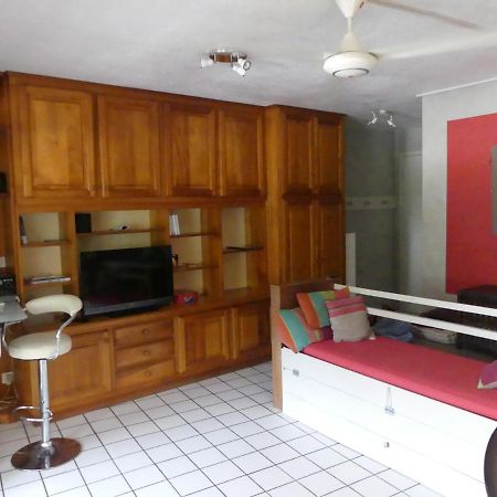 Un Pied-A-Terre Au Centre De Papeete Apartment Papeete  Bagian luar foto