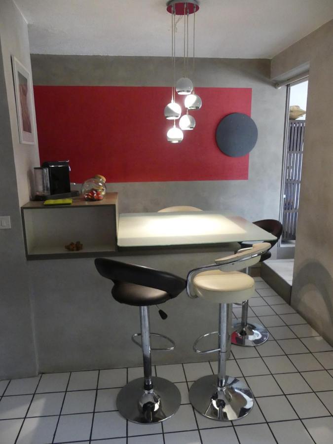 Un Pied-A-Terre Au Centre De Papeete Apartment Papeete  Bagian luar foto